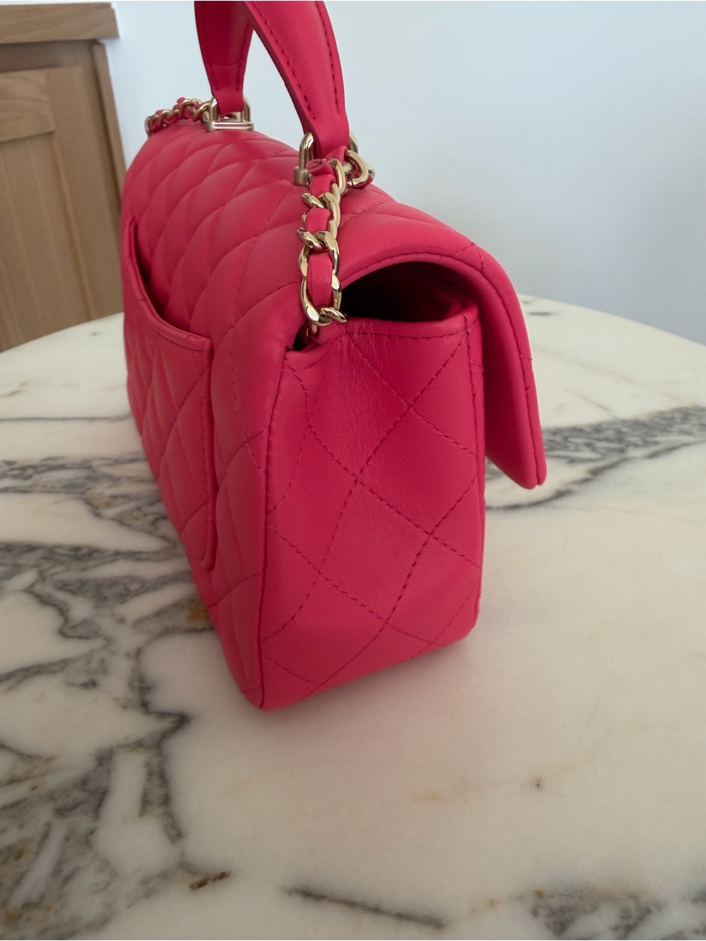 CHANEL Quilted Top-Handle Flap Bag in Fuchsia with Gold Hardware - Picture 4 of 8